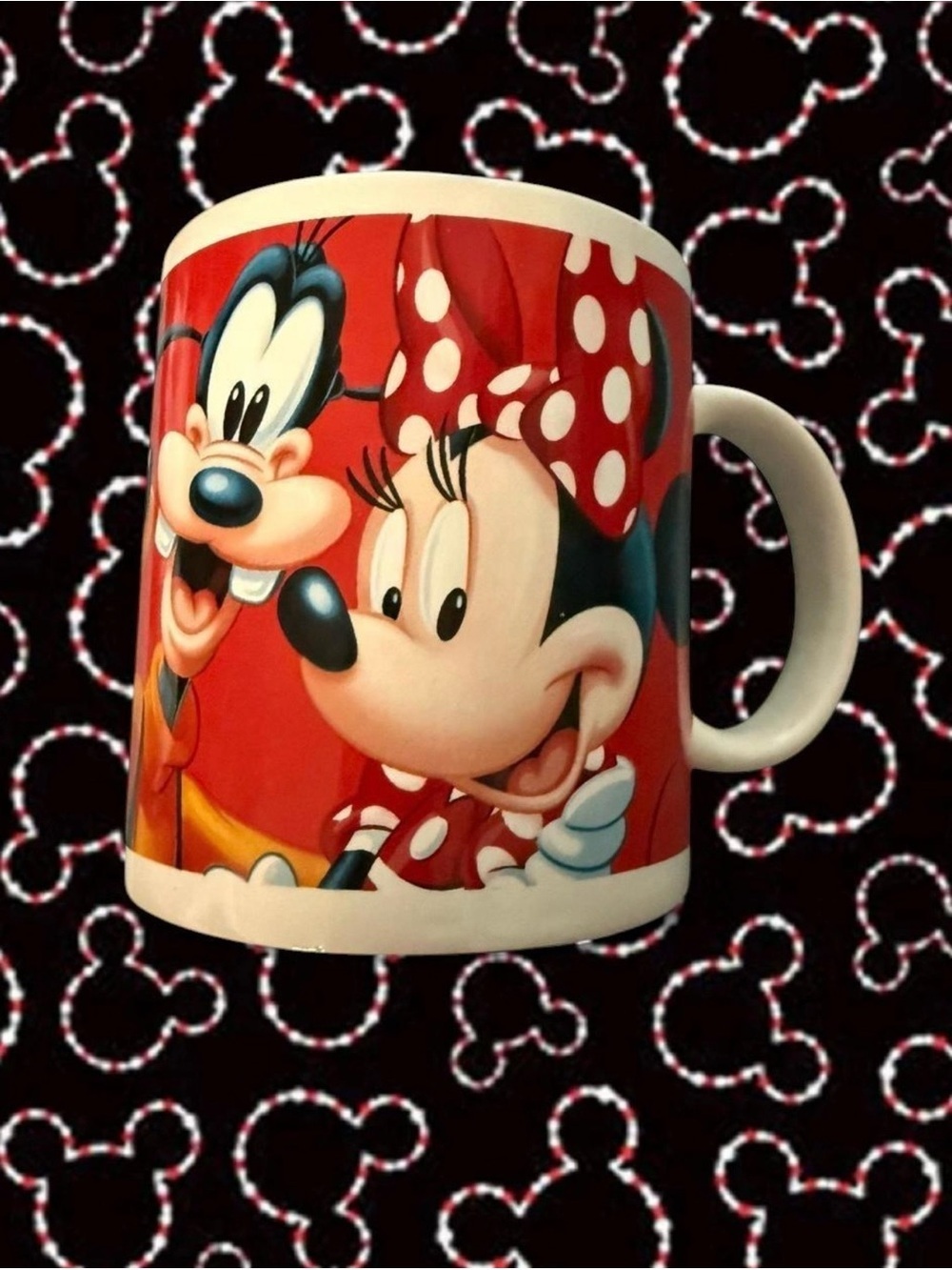 Disney Fab Five Mickey,Minnie,Goofy,Pluto,Donald Duck mug 12oz